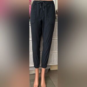 Athleta 93% Cotton Blend sweatpants joggers in faded black color Size XS